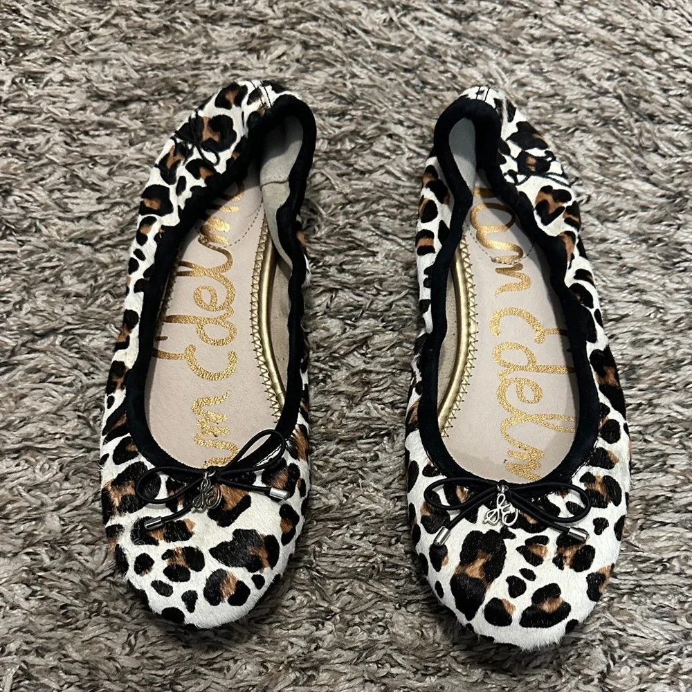 Sam Edelman Animal Print Flats with Black Trim - Picture 1 of 2